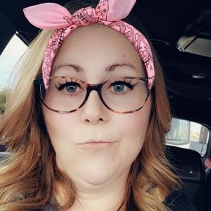 Meet your Posher, Keri